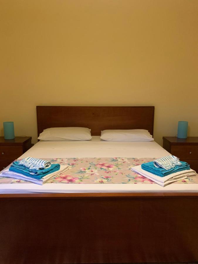 レッチェ Le Tre Civette Bed & Breakfast エクステリア 写真