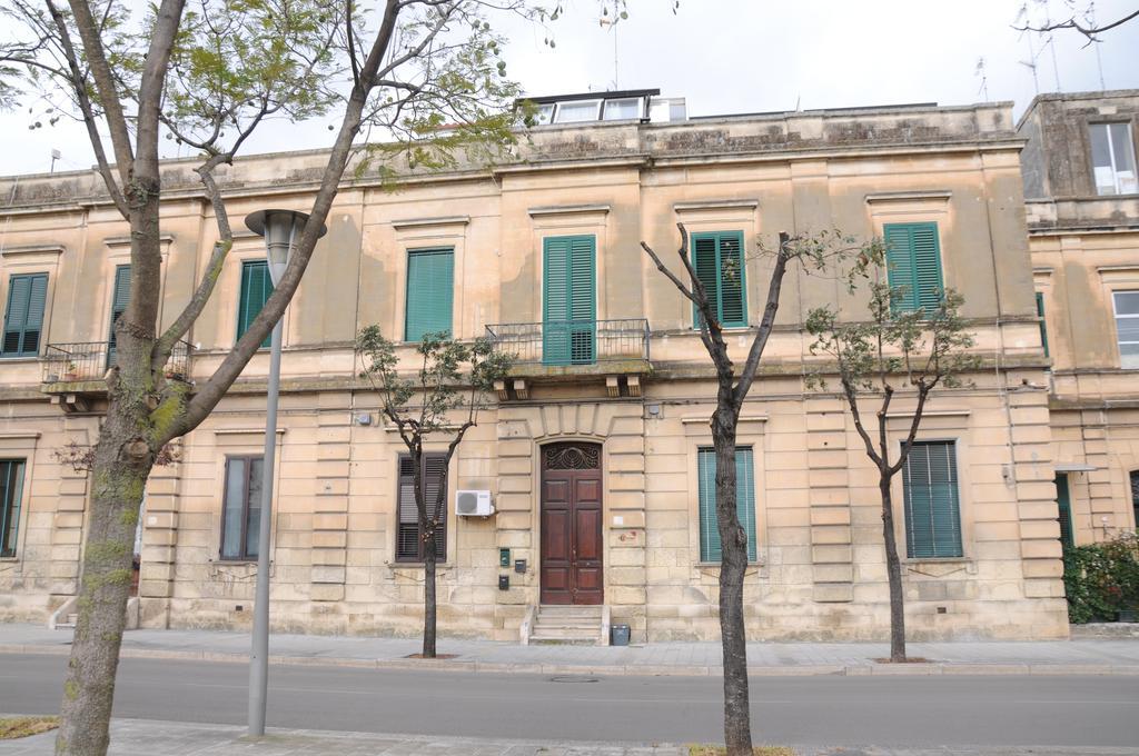 レッチェ Le Tre Civette Bed & Breakfast エクステリア 写真