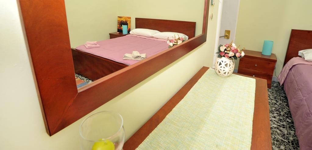 レッチェ Le Tre Civette Bed & Breakfast エクステリア 写真