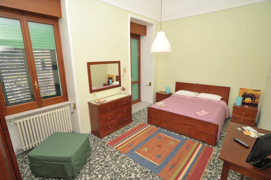 レッチェ Le Tre Civette Bed & Breakfast エクステリア 写真
