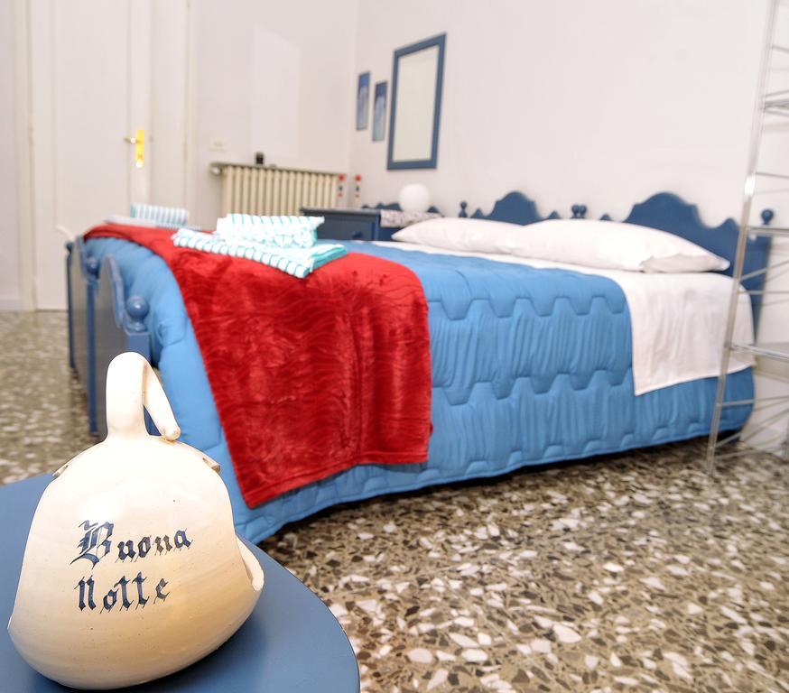 レッチェ Le Tre Civette Bed & Breakfast エクステリア 写真